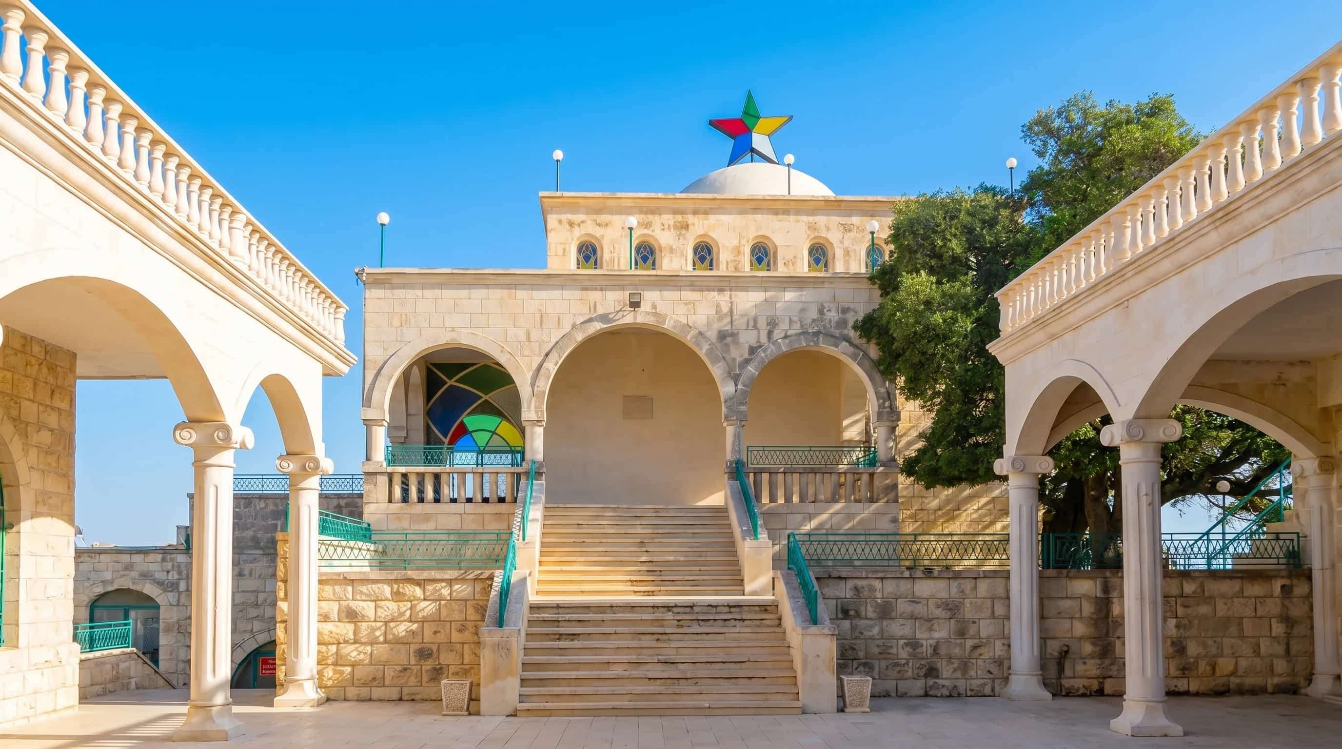 أماكن مقدسة